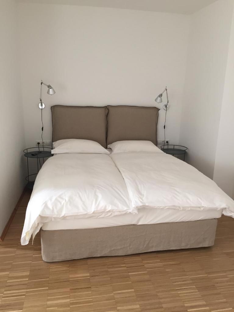 Achtzimmer Würzburg Buitenkant foto